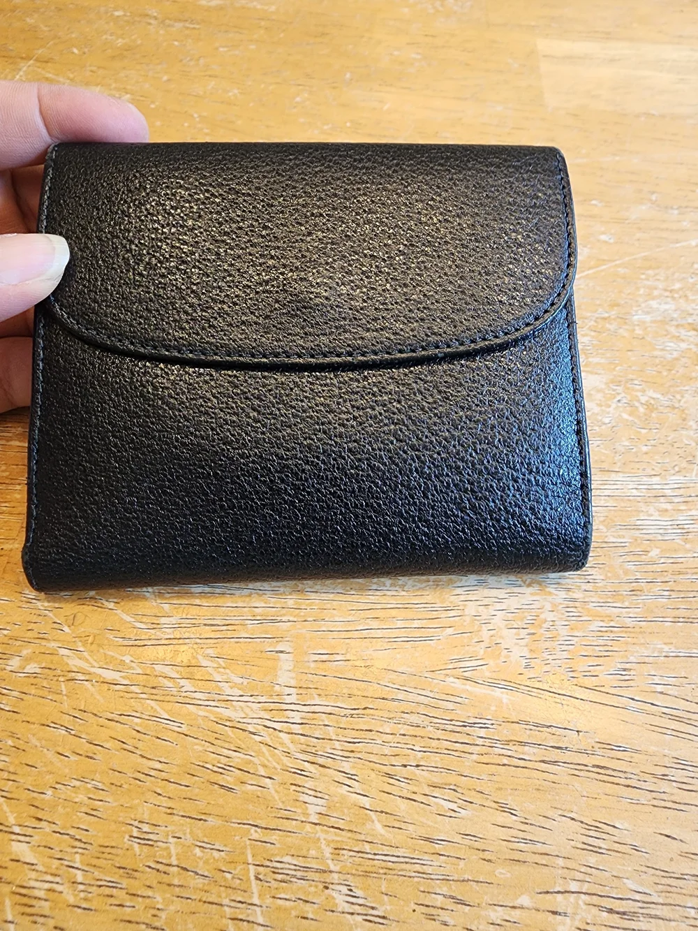 vintage Gucci black textured leather compact bifold wallet